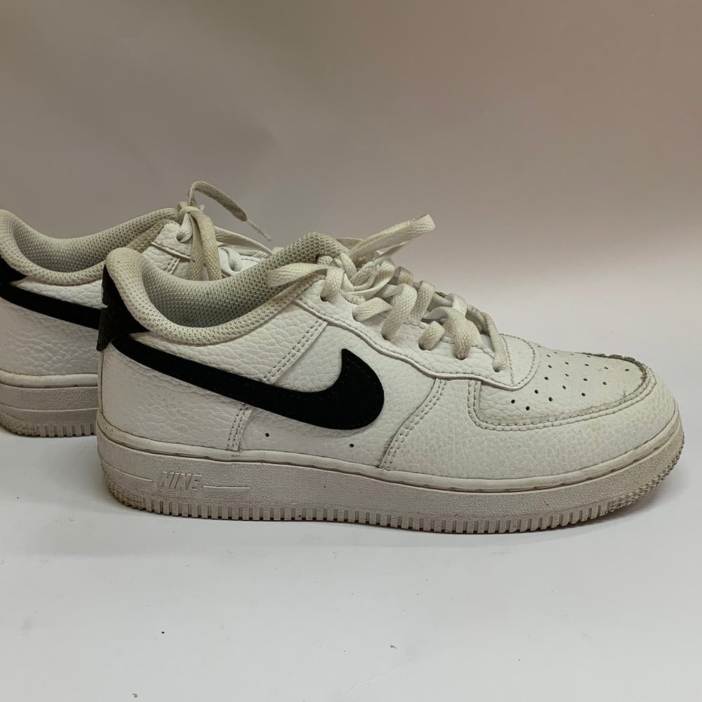 NIKE AIR FORCE 1 WHITE-BLACK KIDS US 2Y